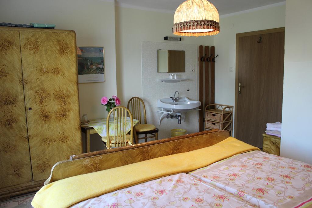 Dreimaderlhaus Apartment Velden am Worthersee Bagian luar foto