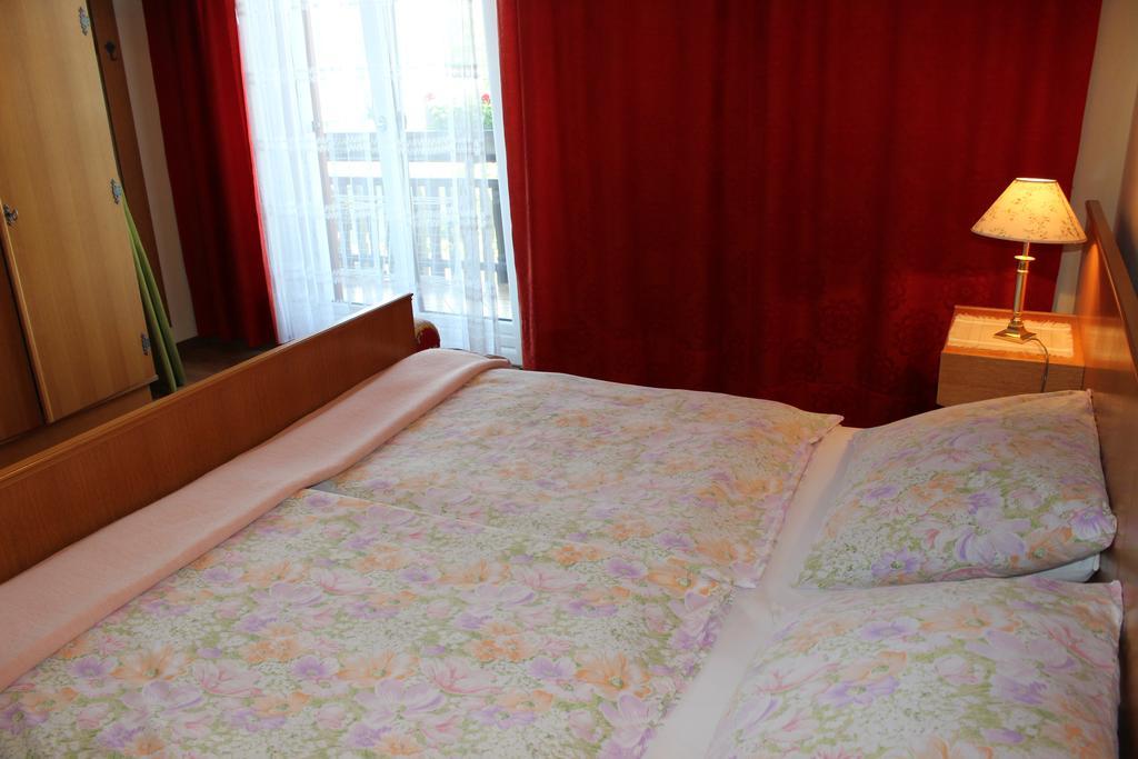 Dreimaderlhaus Apartment Velden am Worthersee Bagian luar foto