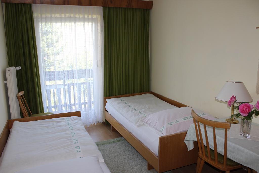 Dreimaderlhaus Apartment Velden am Worthersee Bagian luar foto